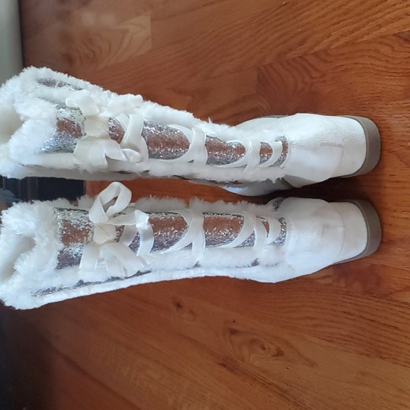 Justice size 5 boots - Picture 3 of 7